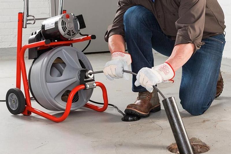 خدمات لوله بازکنی و نفرزنی با دستگاه پیشرفته